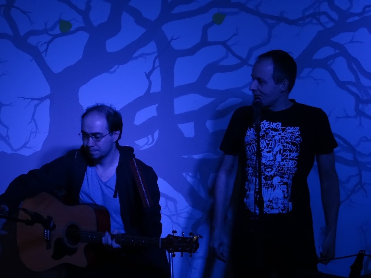 David Bartoš a Jan Ostrov - Open Mic v kavárně Dadap Praha
